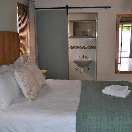 Travel North Guesthouse ツメブ エクステリア 写真