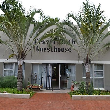 Travel North Guesthouse ツメブ エクステリア 写真