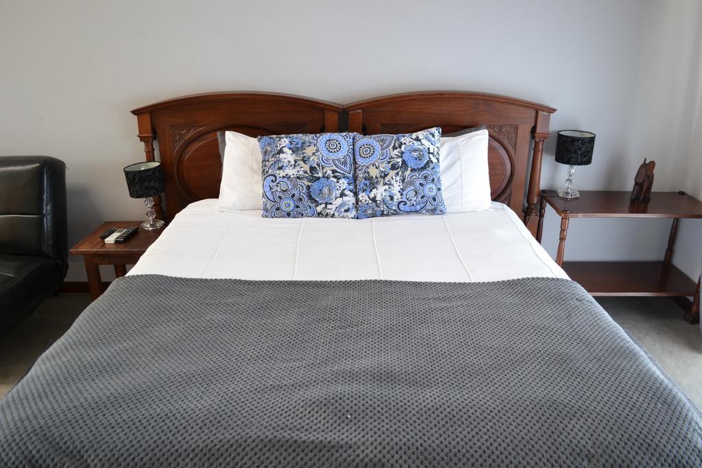 Travel North Guesthouse ツメブ エクステリア 写真