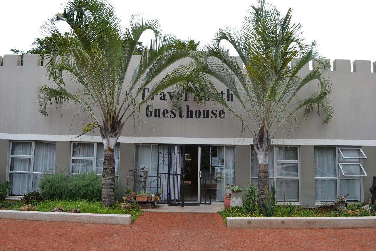 Travel North Guesthouse ツメブ エクステリア 写真